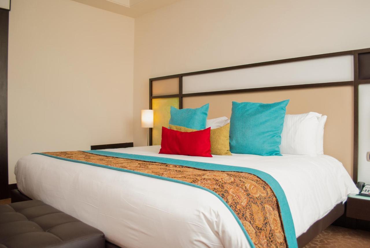 Hesperia Wtc Valencia Hotel Buitenkant foto