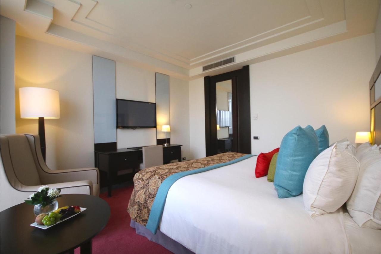 Hesperia Wtc Valencia Hotel Buitenkant foto