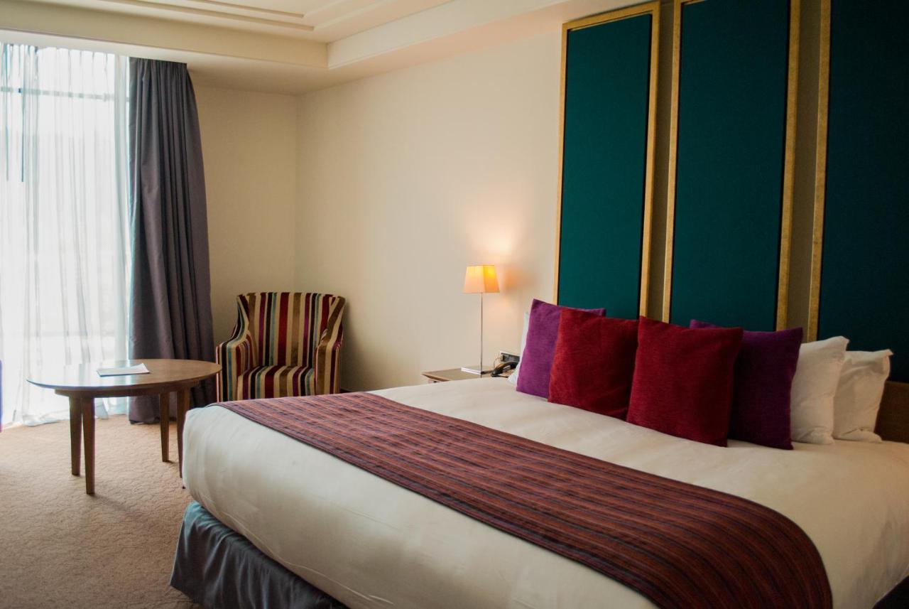 Hesperia Wtc Valencia Hotel Buitenkant foto