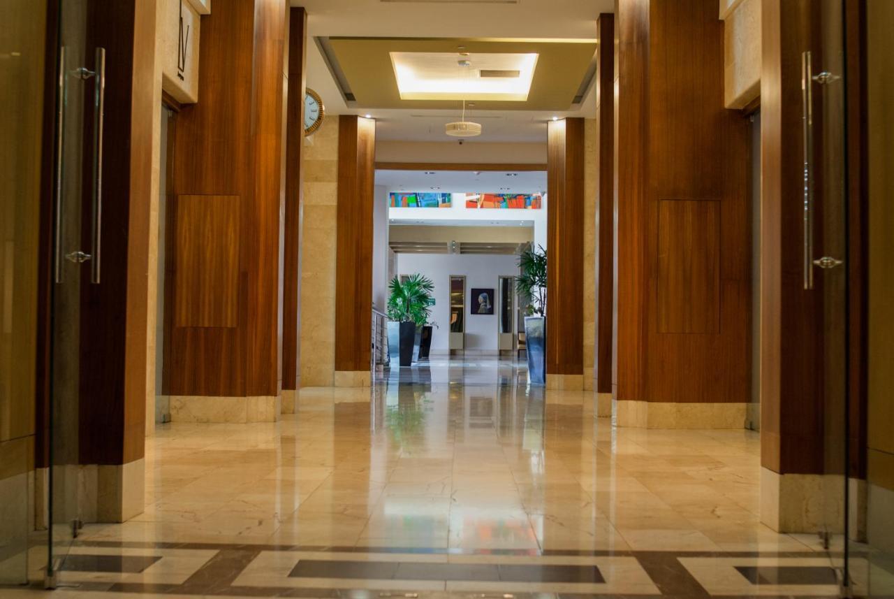 Hesperia Wtc Valencia Hotel Buitenkant foto
