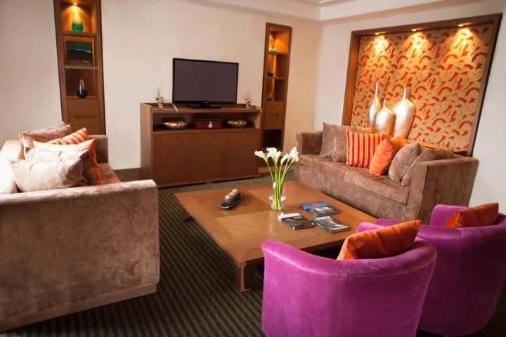 Hesperia Wtc Valencia Hotel Buitenkant foto