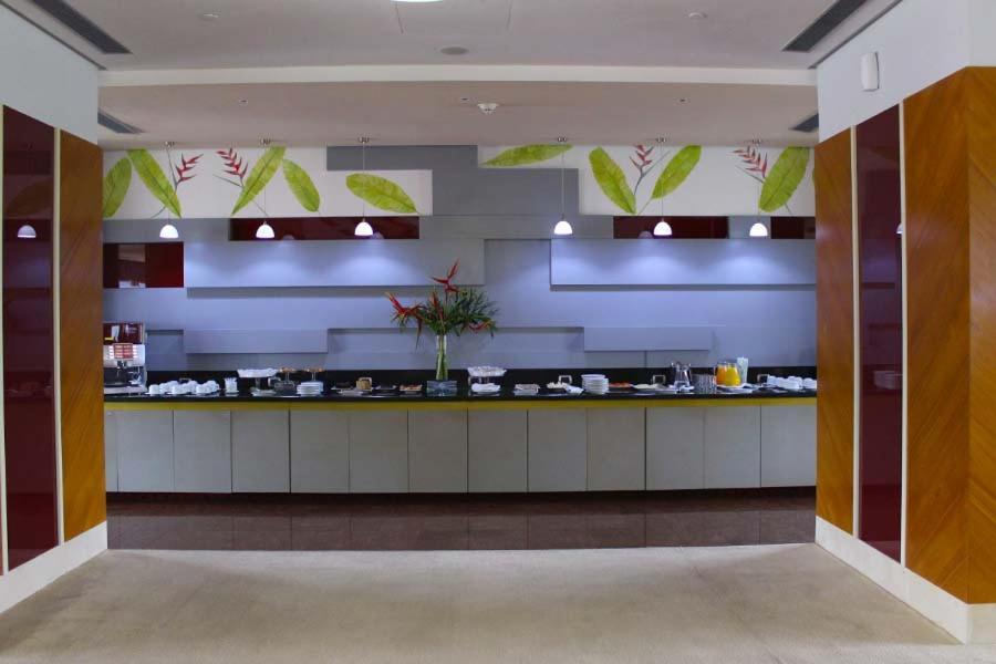 Hesperia Wtc Valencia Hotel Buitenkant foto