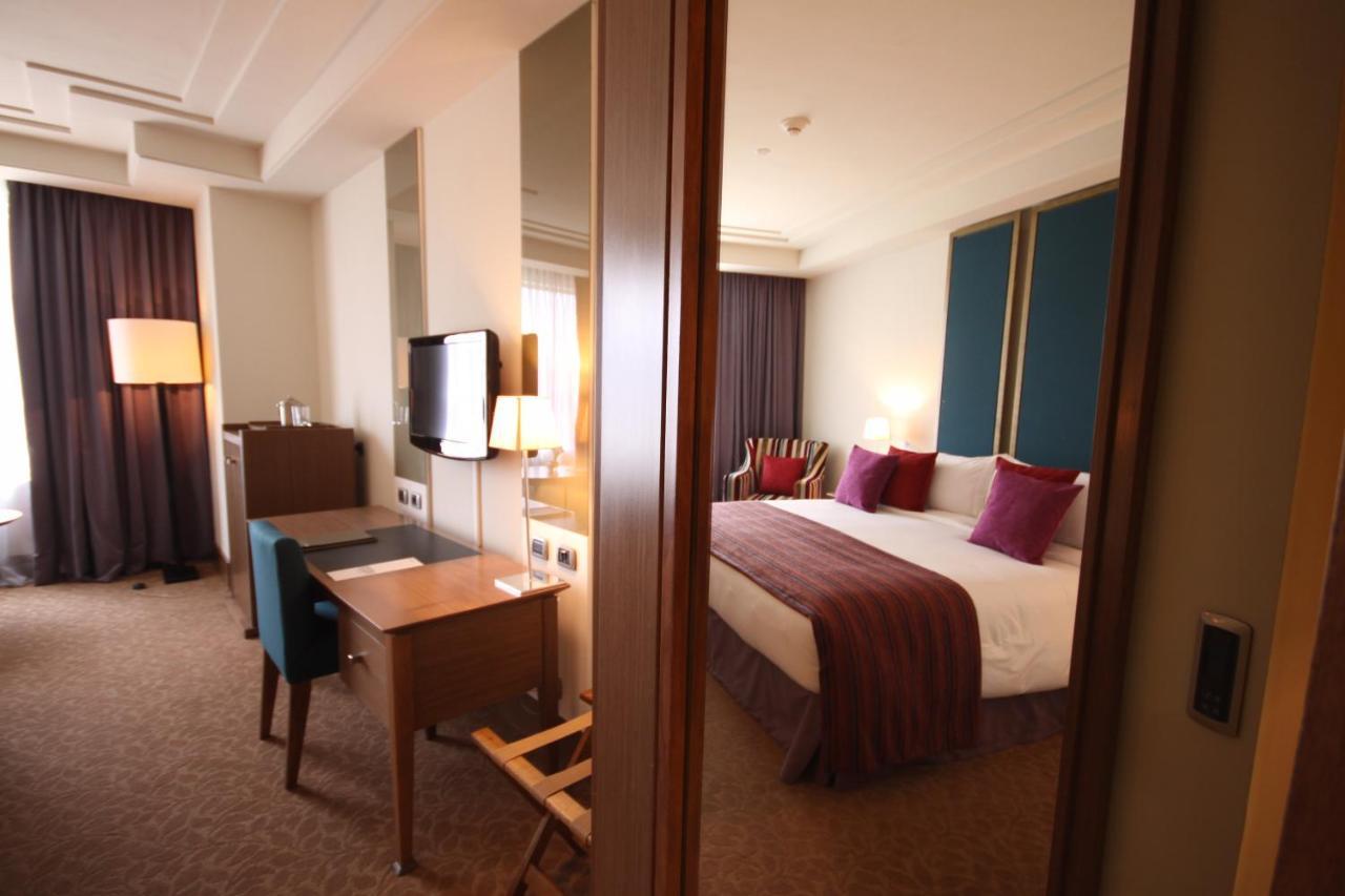 Hesperia Wtc Valencia Hotel Buitenkant foto